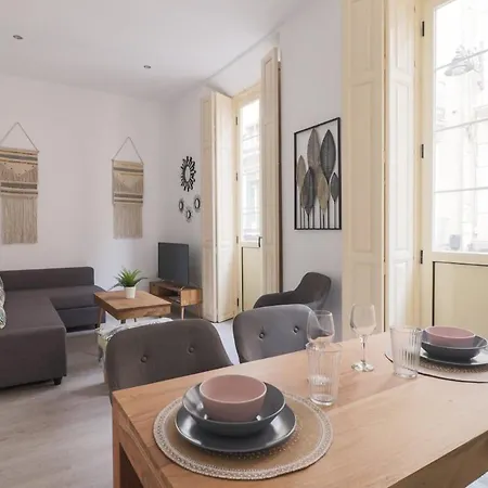 C93 - Trendy Two Bedrooms In Ollerias *